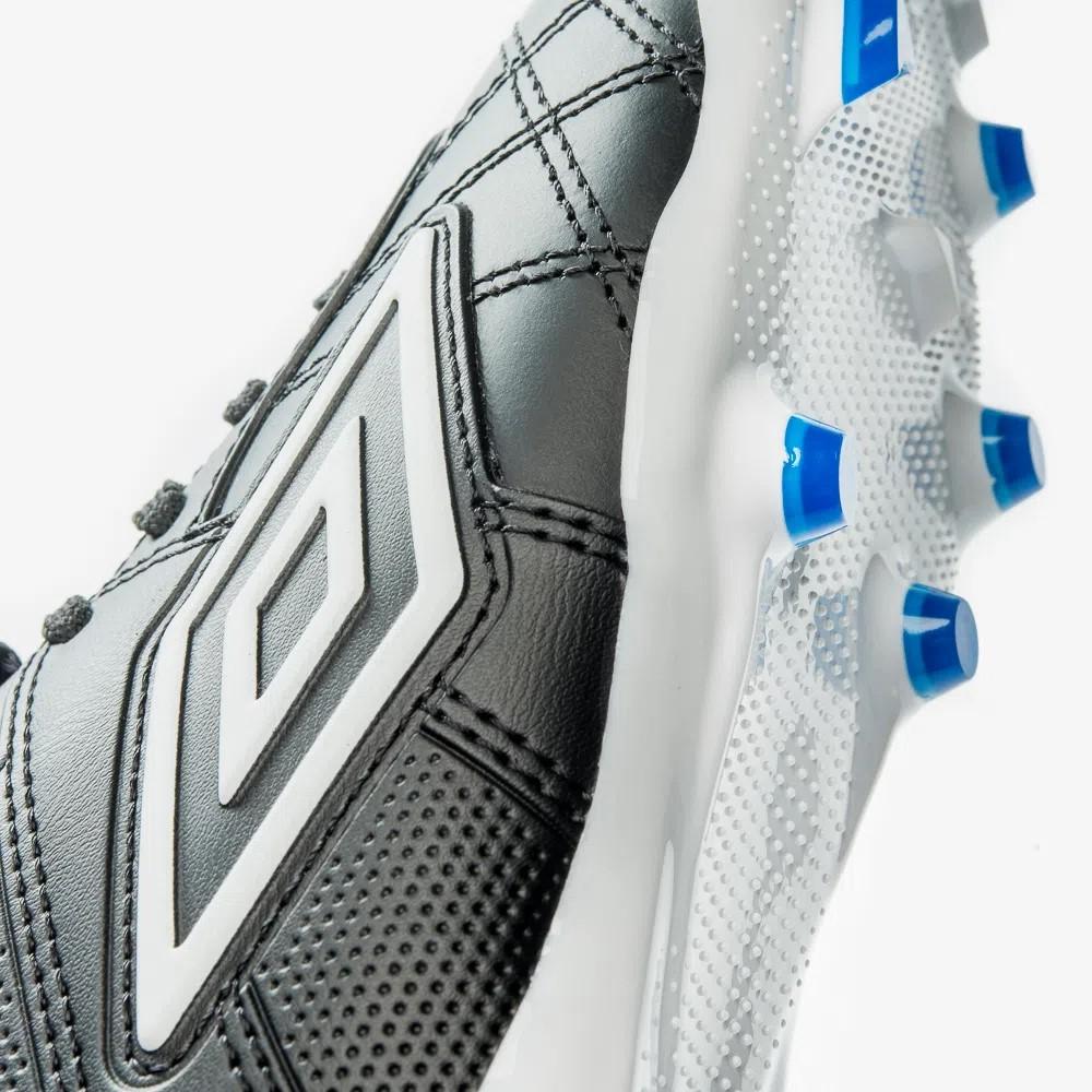 Umbro Futbol Campo Masculino Speciali III Pro Negro/Blanco/Royal