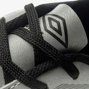 Umbro Futbol Indoor Masculino Beat Plata/Negro