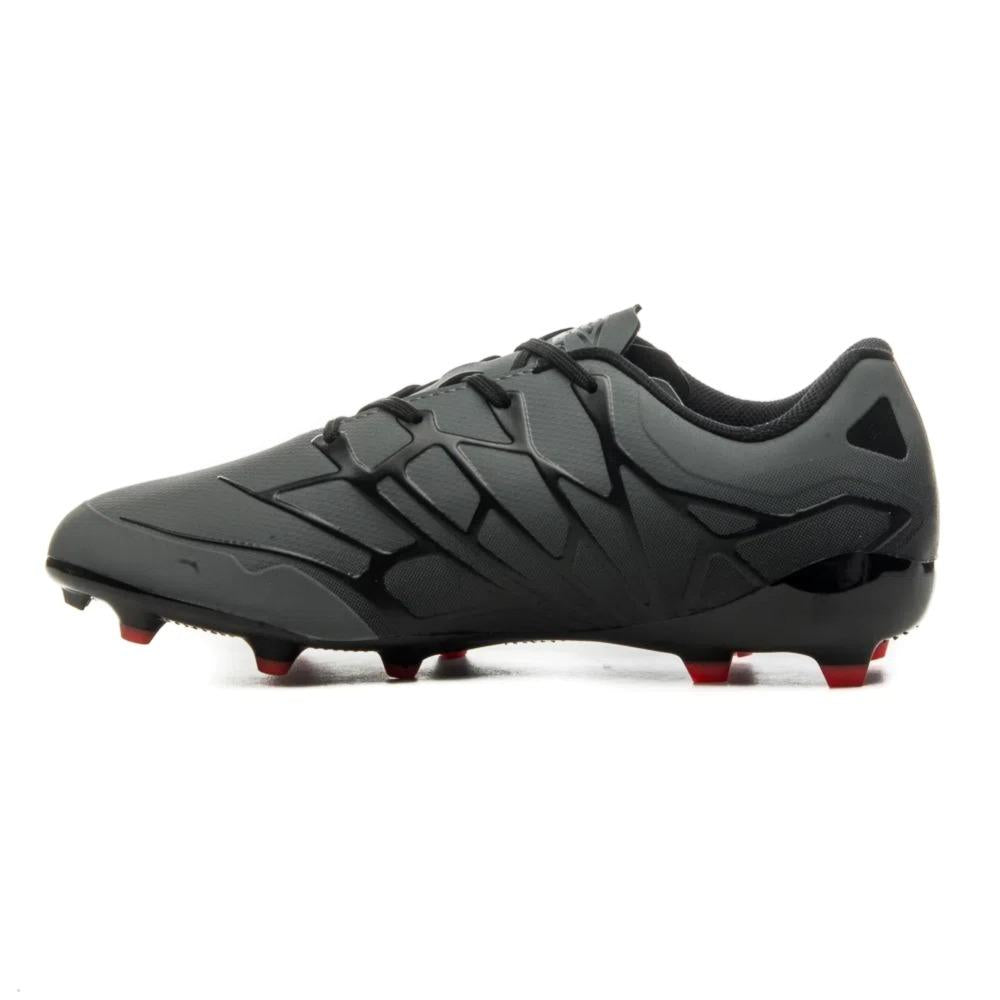 Umbro Futbol Campo Masculino Velocita Alchemist Club Negro/Grafito/Coral