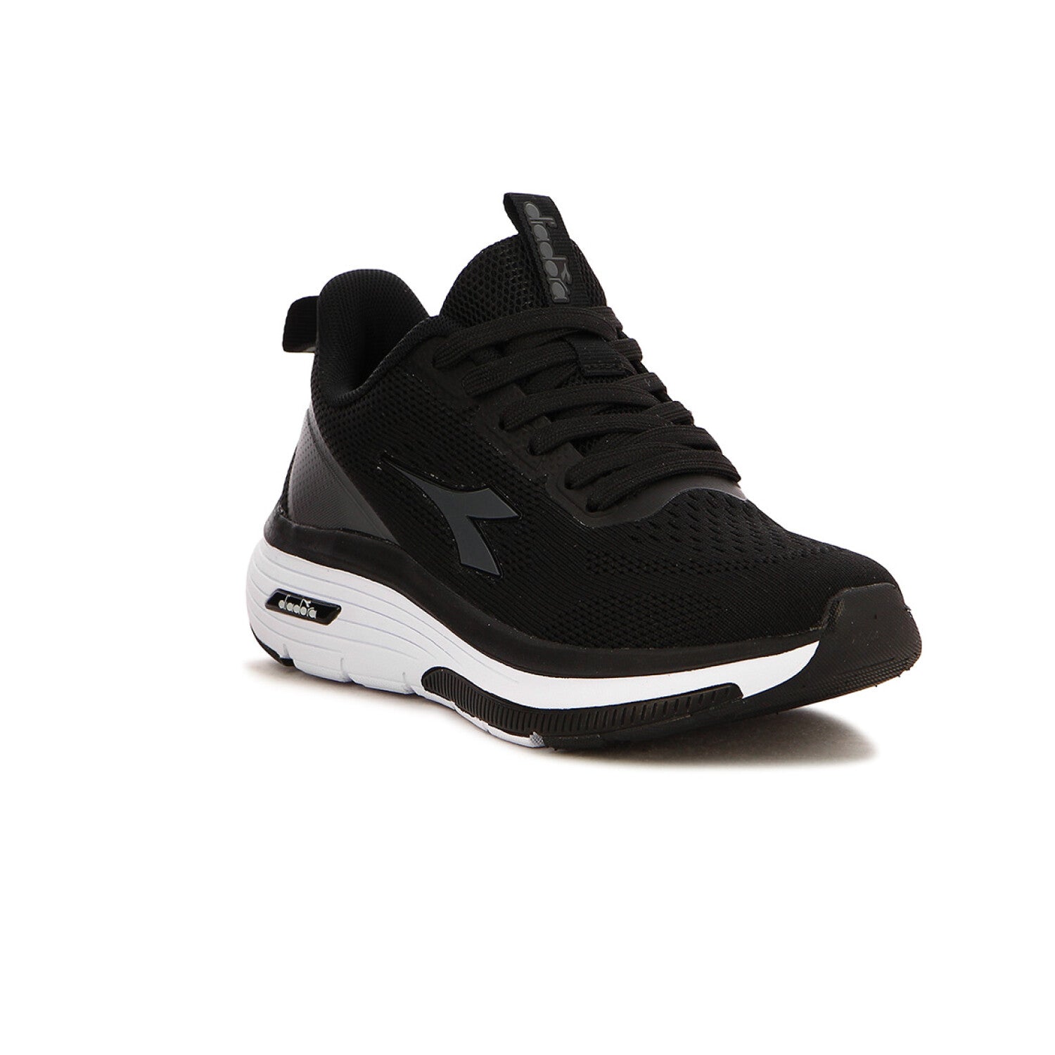 diadora-running-mujer-nucleo-negro-blanco-negro-blanco_1.jpg