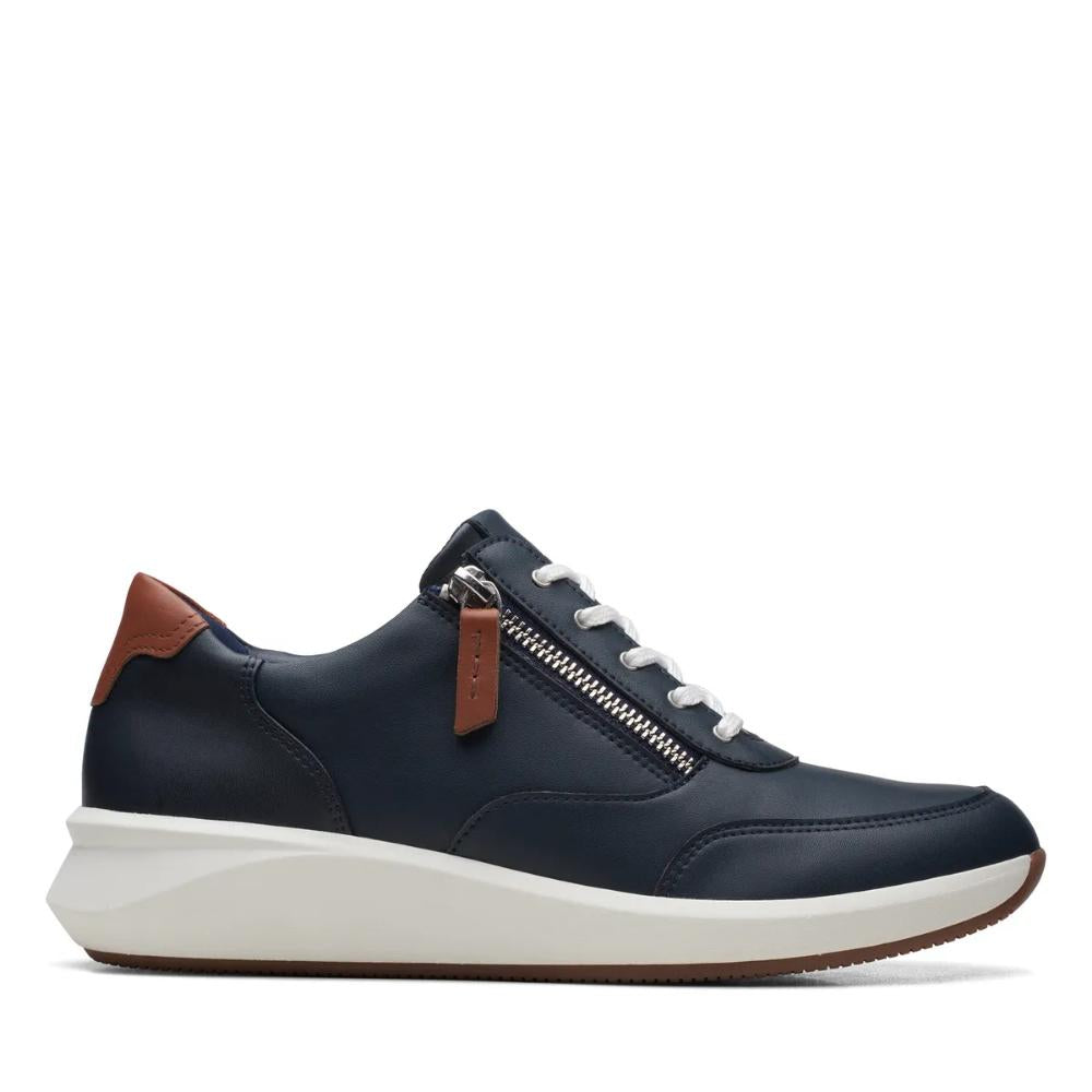 Clarks Casual Femenino Un Rio Zip Navy Combi